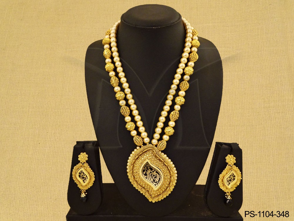 Thewa Designer Pendant Set