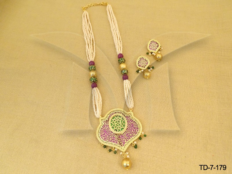 Double Thewa Designer Jewellery Pendant Set