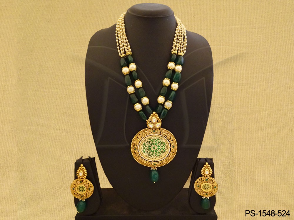 Thewa Designer Pendant Set